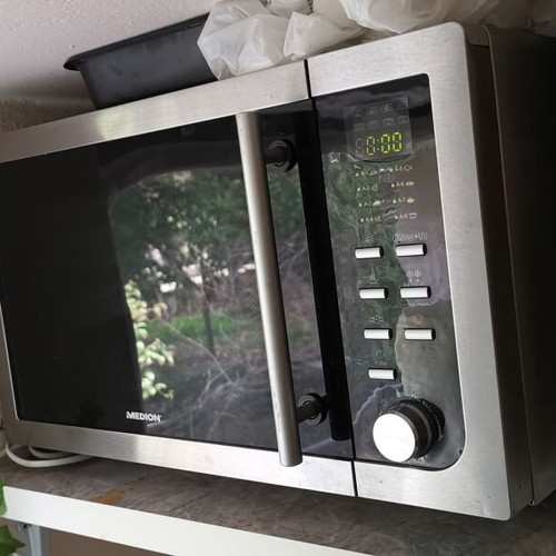 Medion microwave used with minor dents