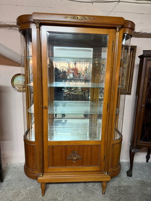 Solid walnut display cabinet like new with three shelves