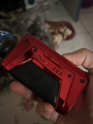Electronic cigarette like new, broken top part