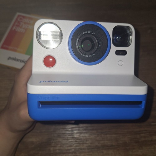Polaroid camera new with bonus film packs