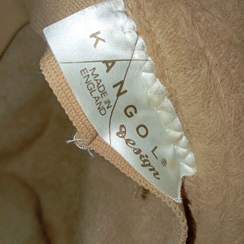 Kangol hat like new, beige, size M