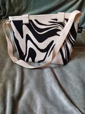 Modissimo knitted shoulder bag new, black and beige