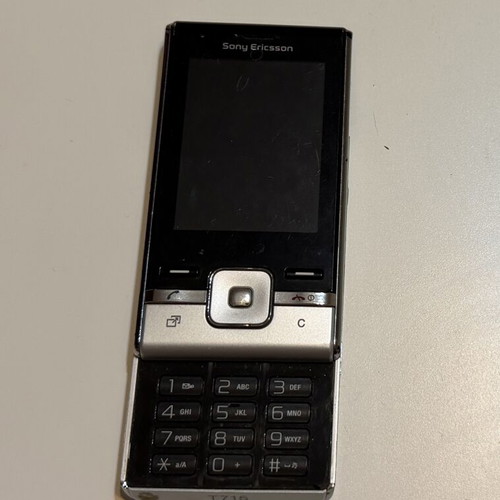 Sony Ericsson T715 phone not working for parts, used