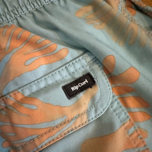 Rip Curl Laydays boardshorts light blue, like new, size Large