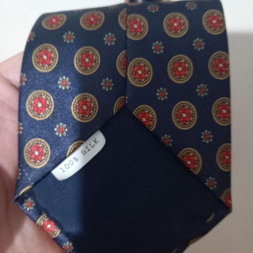 Silk tie used, 100% silk, made in Italy