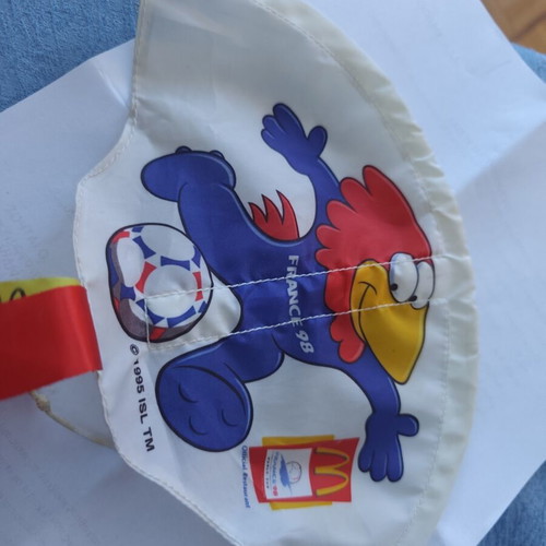McDonald's collectible souvenirs like new, France 98 and robotic turtle