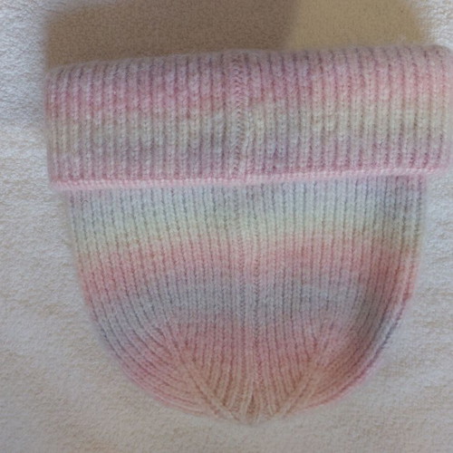 Cool Club hat for girl 4-7 years like new with rainbow colors