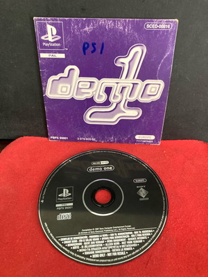 Sony PlayStation 1 Demo used with cover wear