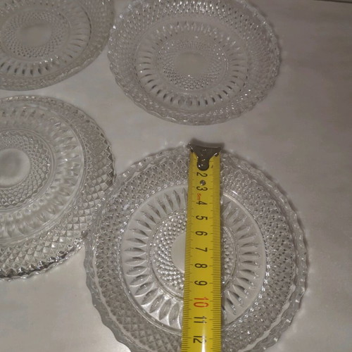Set of 6 vintage dessert/pastry plates like new