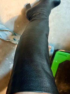 Leather boots with fur used, size 38, black