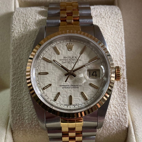 Rolex Datejust 16233 39mm wristwatch like new with papers