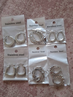 Earrings hoops made of stainless steel in silver color new