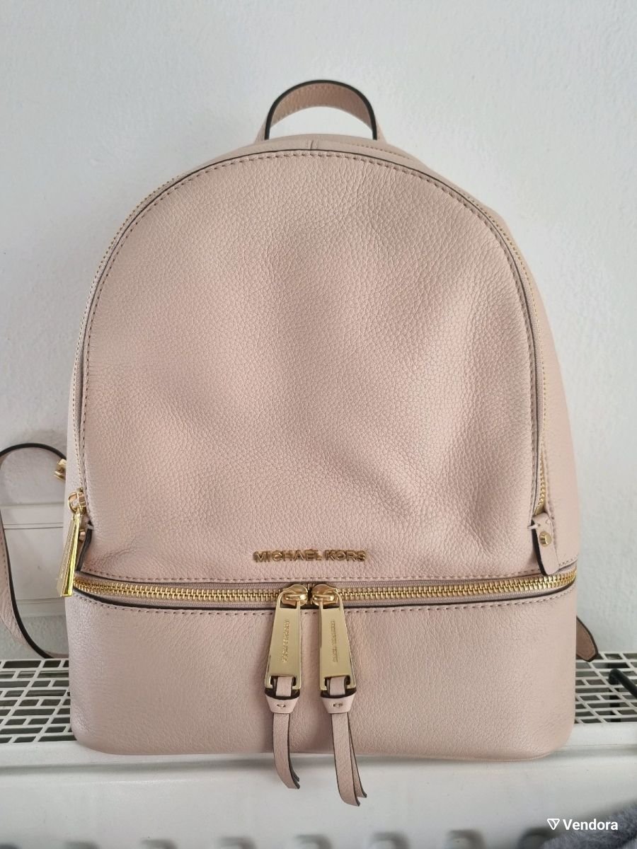Michael Kors Grey Winnie Quilted Large Backpack for Women Online India at  Darveys.com