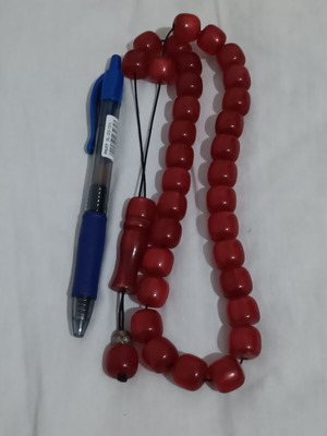 Red komboloi with sweet sound, resin mix