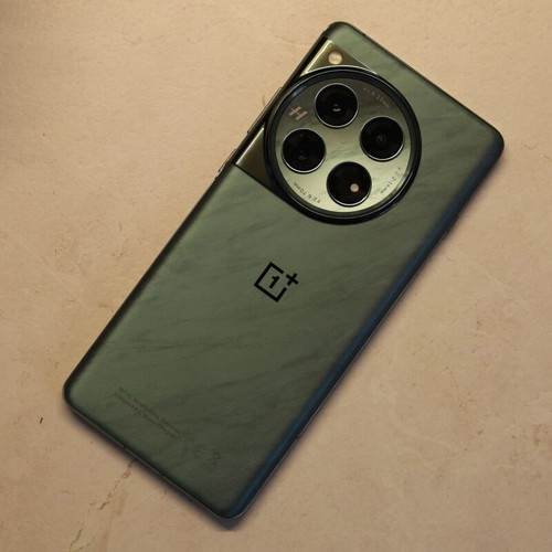 OnePlus 12 green 512GB Android phone used, 100W charger included