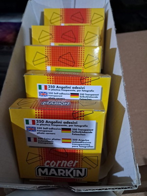 Self-Adhesive Double-Sided Photo Corners Pack of 5 Boxes of 250