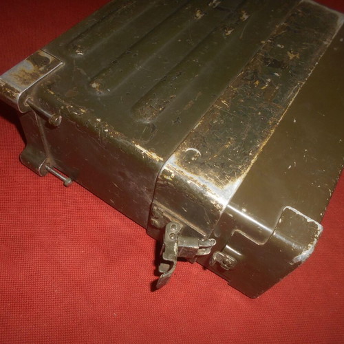 U.S.ARMY Aluminum Case with Battery Holder for PRC-77 Radio used Vietnam War