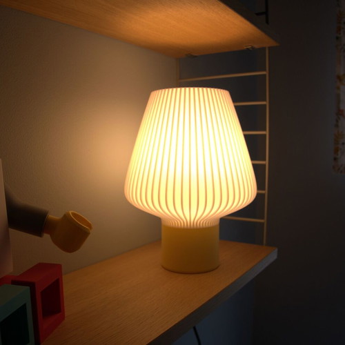 Ardo Kompa table lamp new with striped shade and warm light