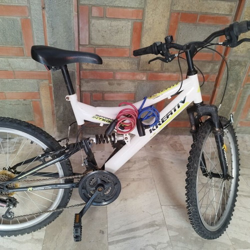 Kreativ Series One 2643 and 2441 Junior MTB bikes, 24 inch, white
