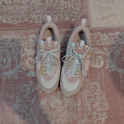 Nike Air Max women's athletic shoes used, pink shades