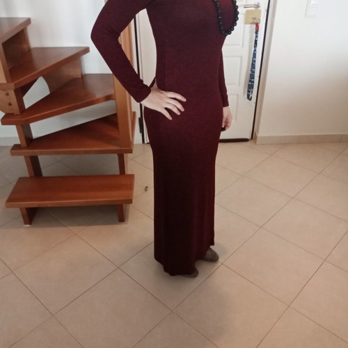 Marlen red off-the-shoulder bodycon maxi dress like new