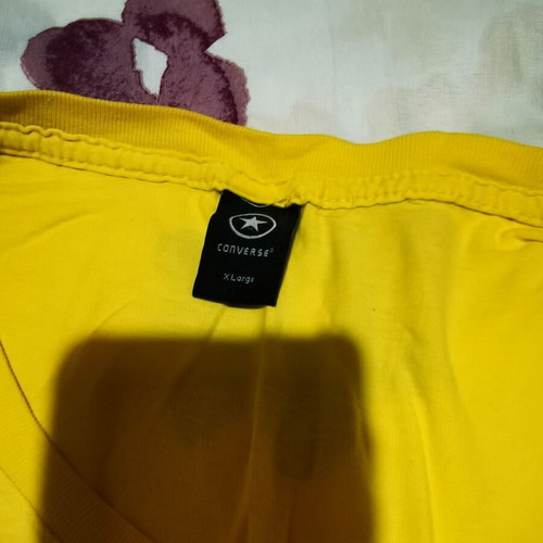 Converse shirt XL yellow like new