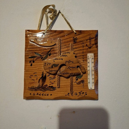 Lesbos wall decor used, broken thermometer