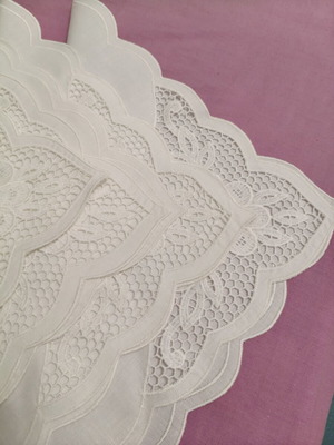 Decorative fabric napkins vintage set of 8 like new