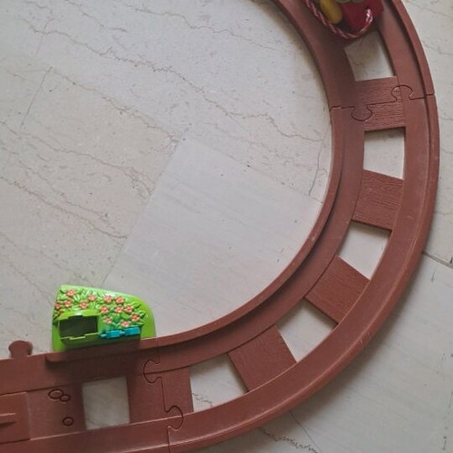 Vehicle track used in excellent condition, set