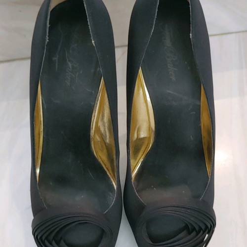 Ted Baker satin black pumps used, size 40.5