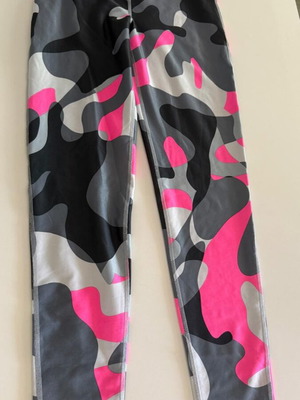 Nike women's leggings like new, size XS-S, black and pink