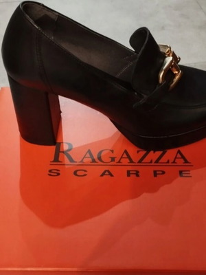 Ragazza leather loafers like new, black, size 40