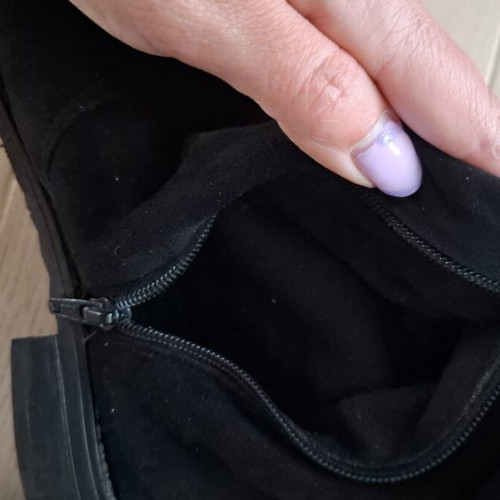 Primark μπότες πάνω από το γόνατο σουέτ μαύρες νούμερο 40 μεταχειρισμένες