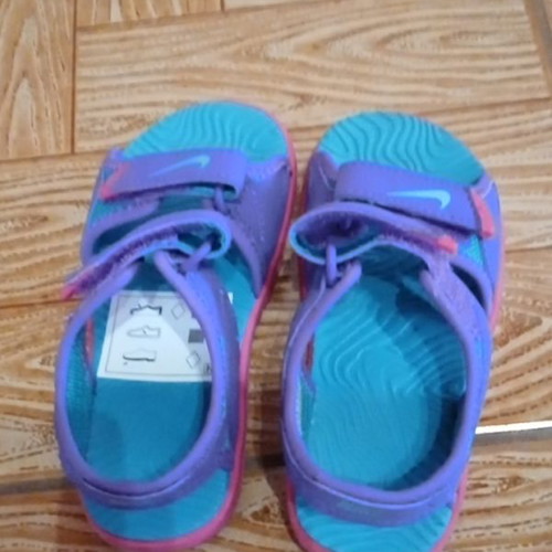 Nike sandals new size 25 for girls