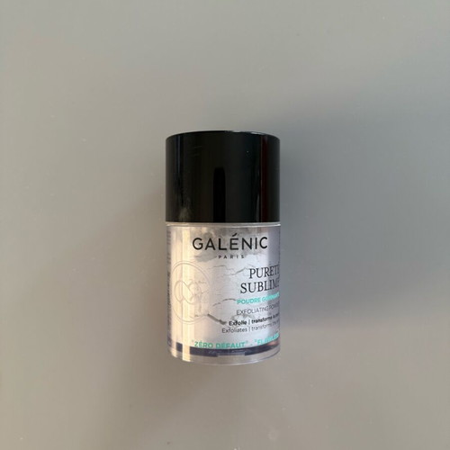Galenic Purete Sublime Poudre Gommante 30gr like new, minimal missing quantity