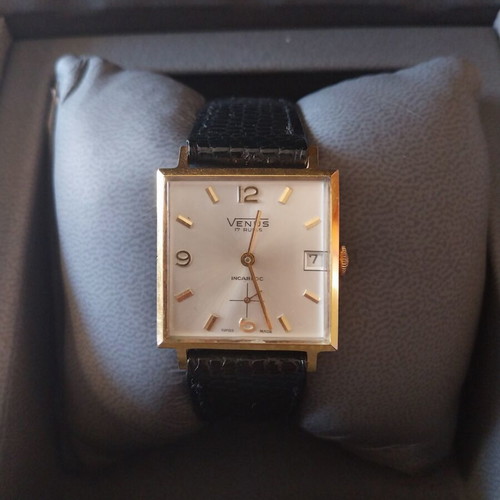 Venus vintage wristwatch 1970s like new, white dial