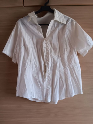 Γυναικείο κοντομάνικο πουκάμισο λευκό μέγεθος M σε πολύ καλή κατάσταση