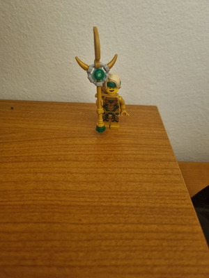 Lego Golden Loyd Minifigure new