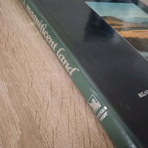 South Africa Magnificent Land book like new, English