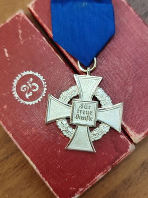 German World War II medal used, 25 years of service