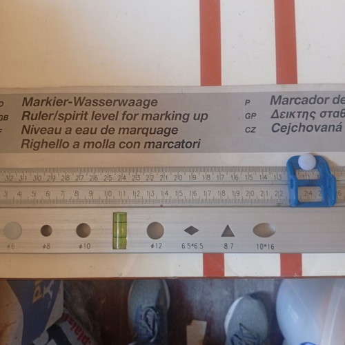 Marking Guide KH3207 with Spirit Level for Sockets, Frames & Shelves
