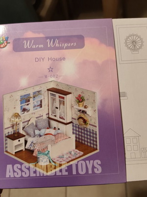 DIY House like new in original packaging
