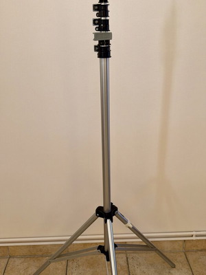 Manfrotto Super Giant aluminum lighting tripod for studio, used