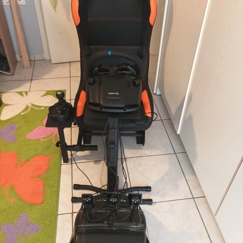 Complete racing simulator setup