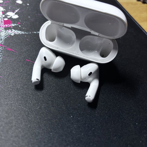 Apple AirPods Pro gen1 used with defect