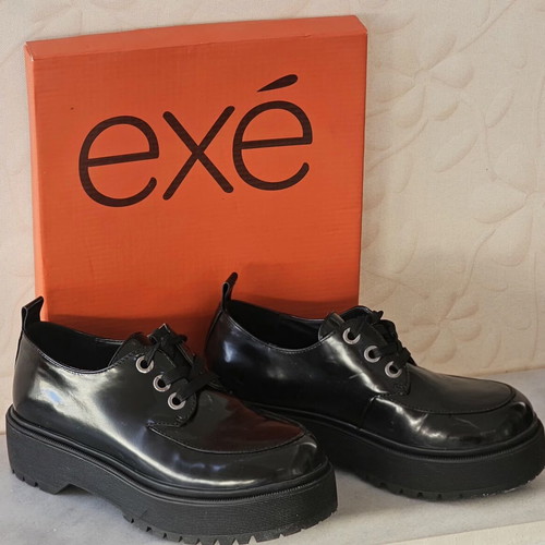 Exe women's chunky loafers with laces, black patent leather, size 37