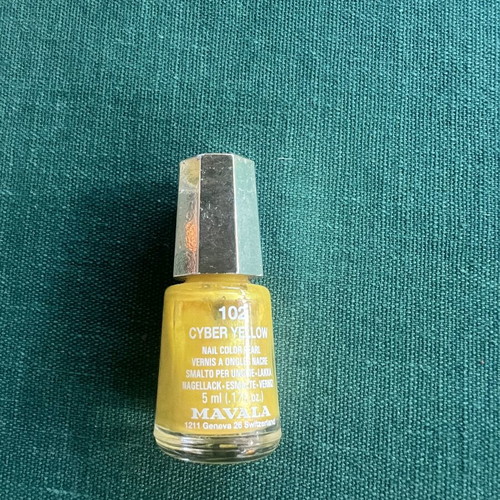 Nail polish set, pack of 6, assorted colors and brands