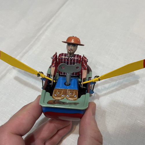 Vintage Wind-Up Boatman Toy like new, Chinese made