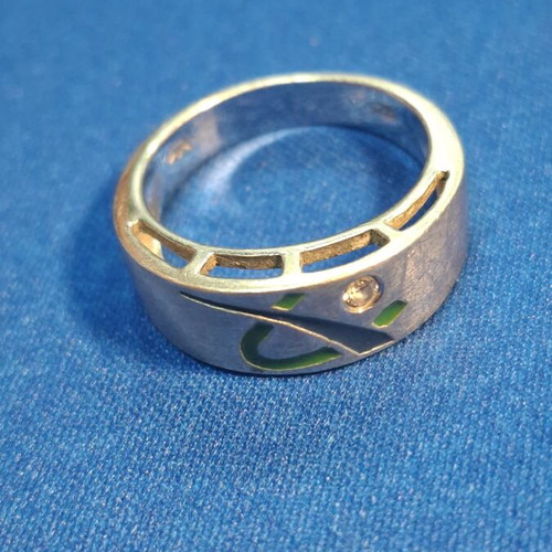 Silver ring with 925 stamp new