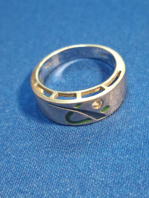 Silver ring with 925 stamp new